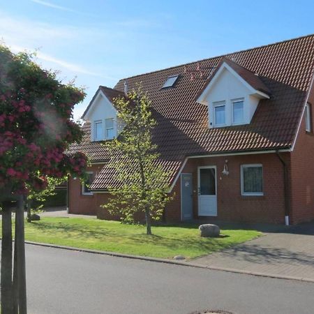 Ferienwohnungen Wiek, Haus Luv & Lee Wiek auf Ruegen Ngoại thất bức ảnh