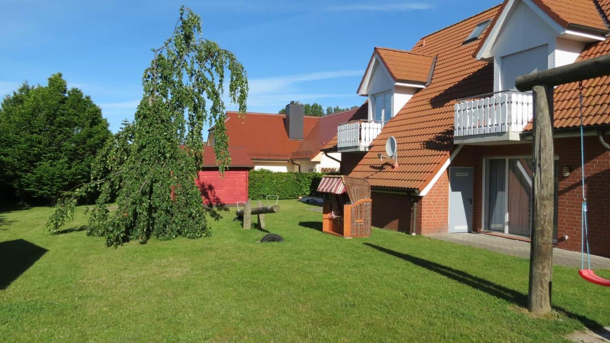 Ferienwohnungen Wiek, Haus Luv & Lee Wiek auf Ruegen Ngoại thất bức ảnh